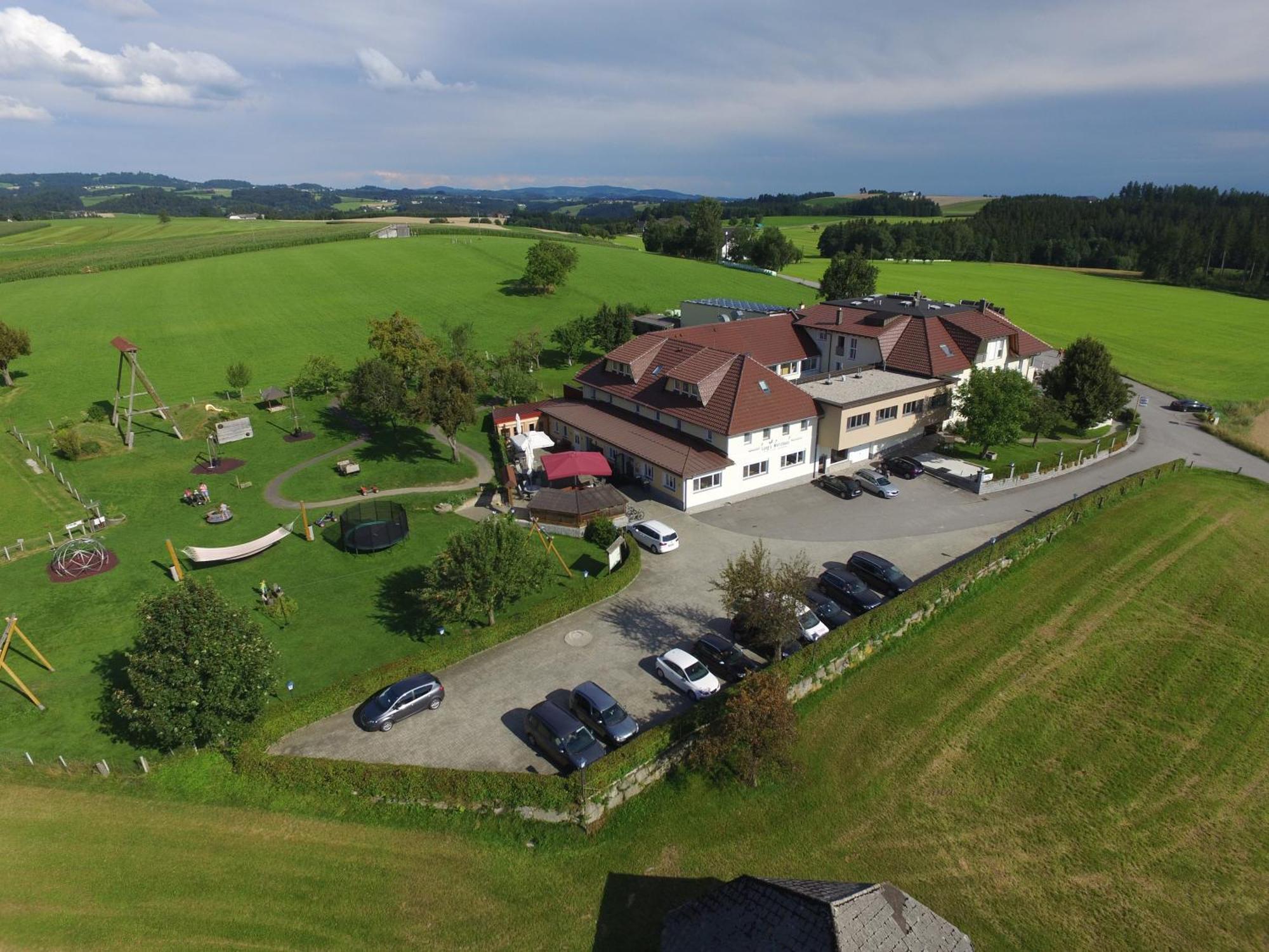 Langs Wirtshaus Sankt Ulrich im Mühlkreis Exterior foto
