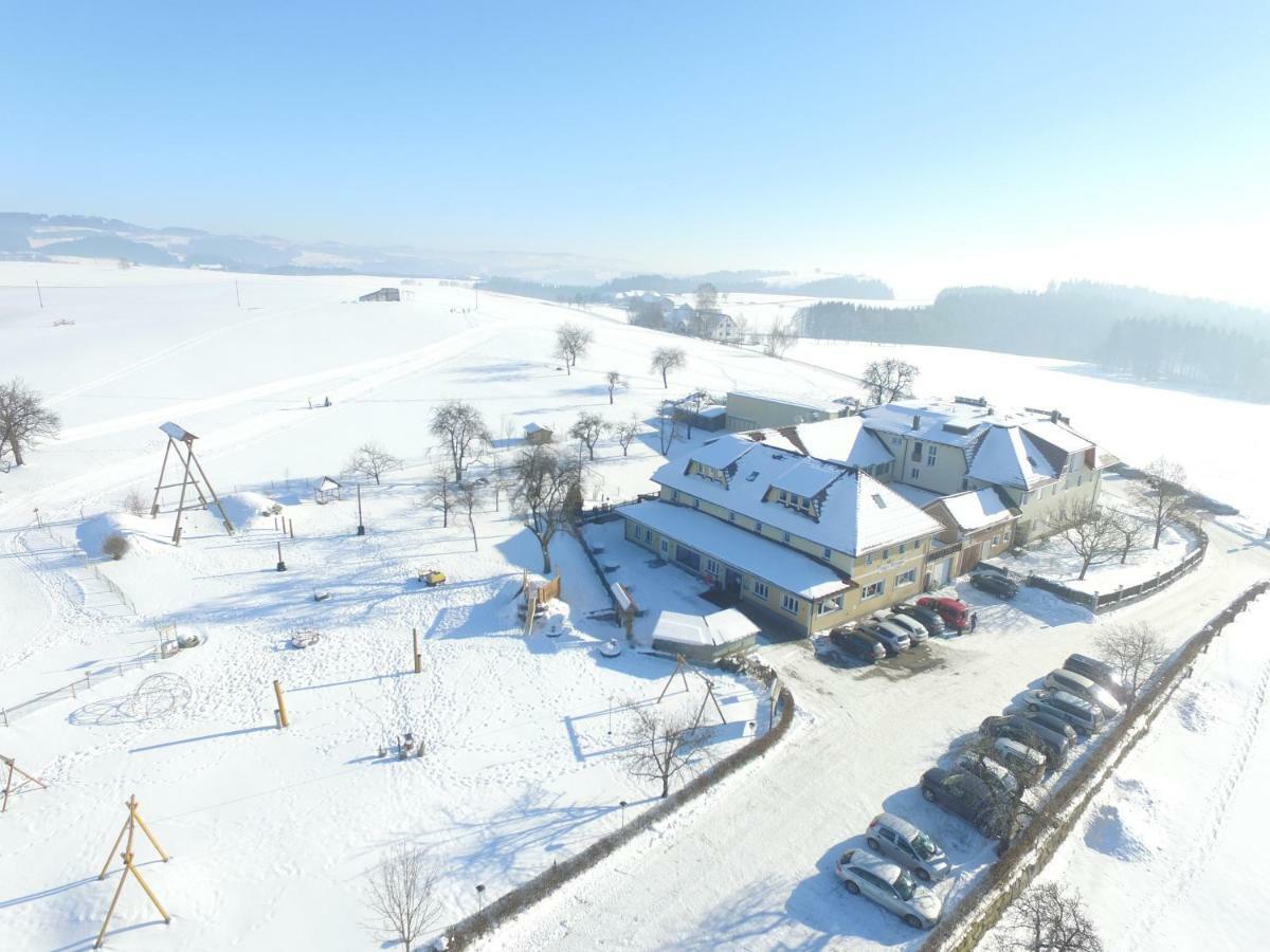 Langs Wirtshaus Sankt Ulrich im Mühlkreis Exterior foto